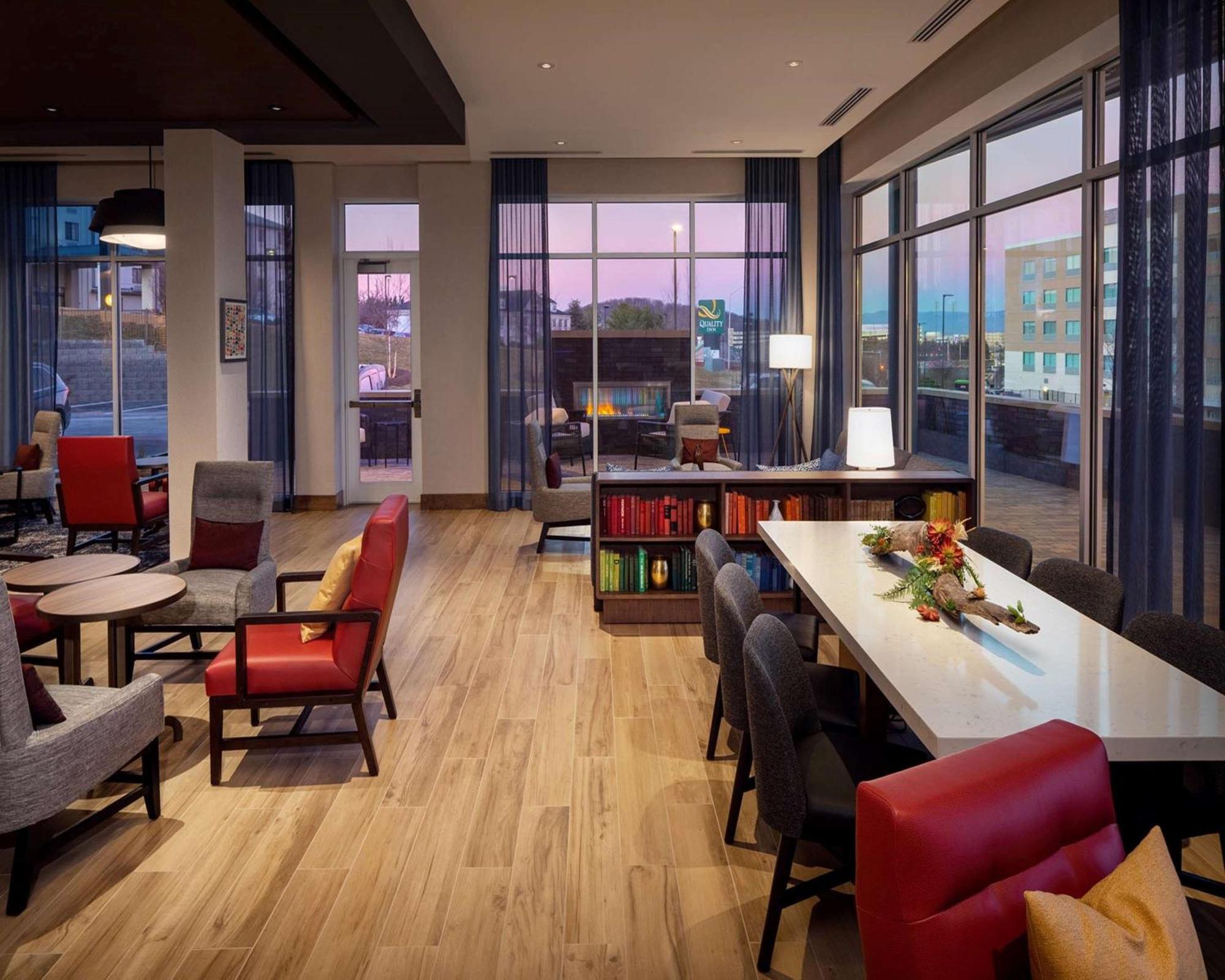 Hyatt Place Harrisonburg Exterior photo